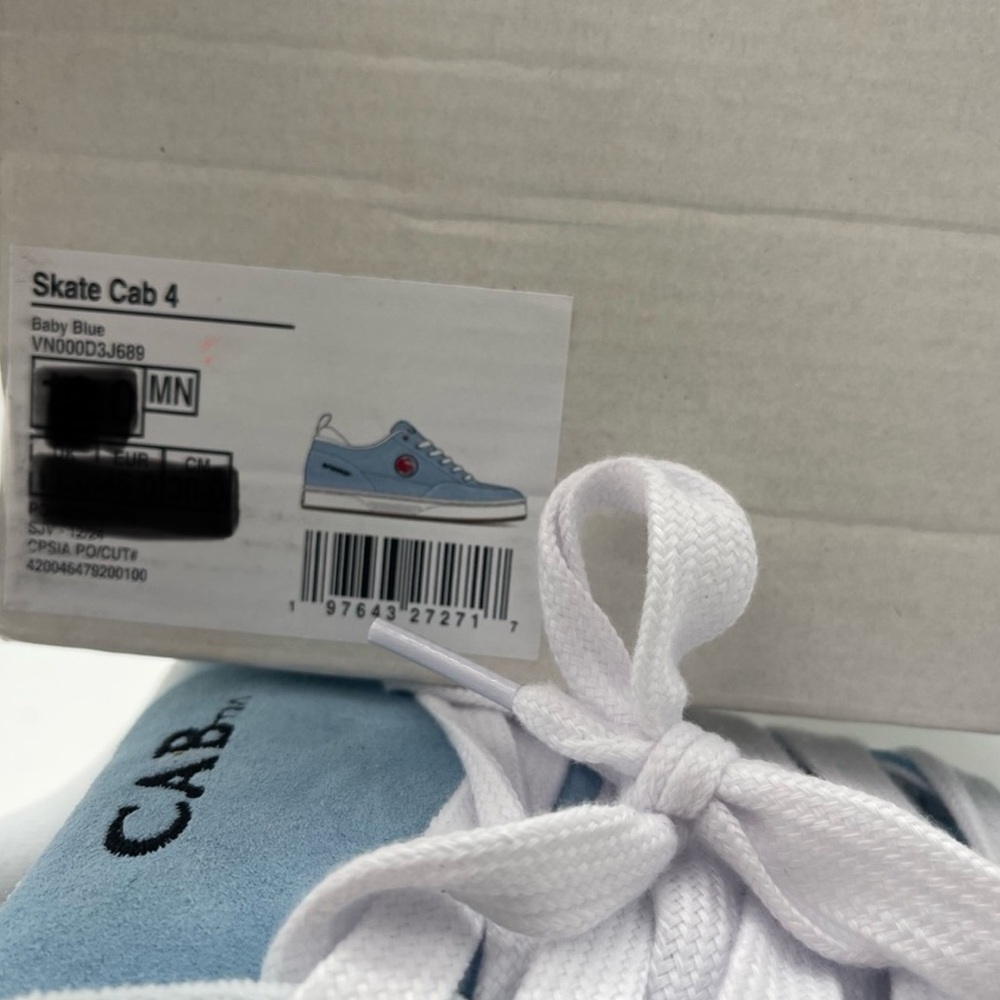 Vans Men’s Skate Cab 4
Baby Blue
VN000D3J689 Sneakers - Picture 16 of 16